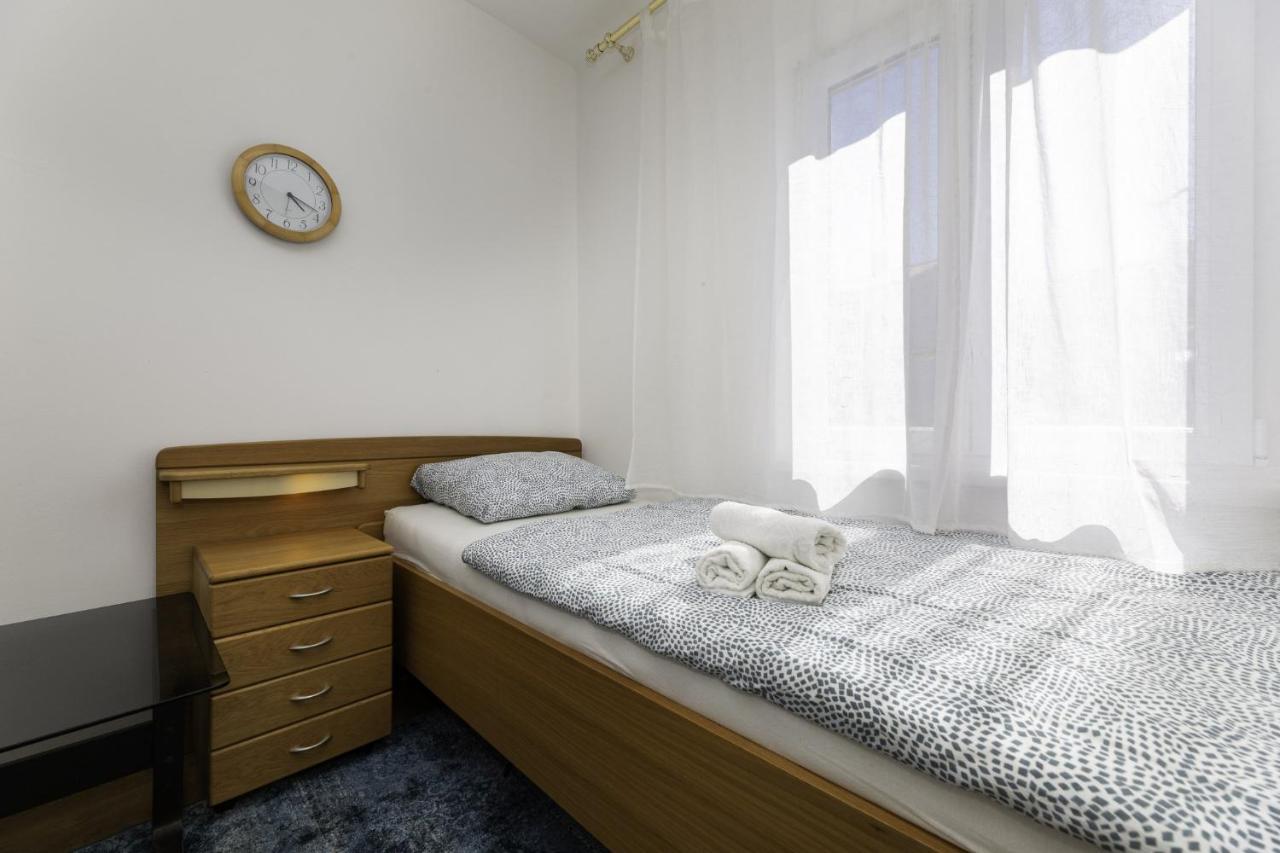 Apartmani Jasarevic Šilo Esterno foto