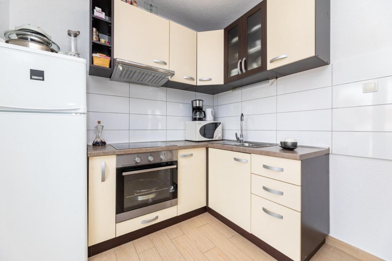 Apartmani Jasarevic Šilo Esterno foto