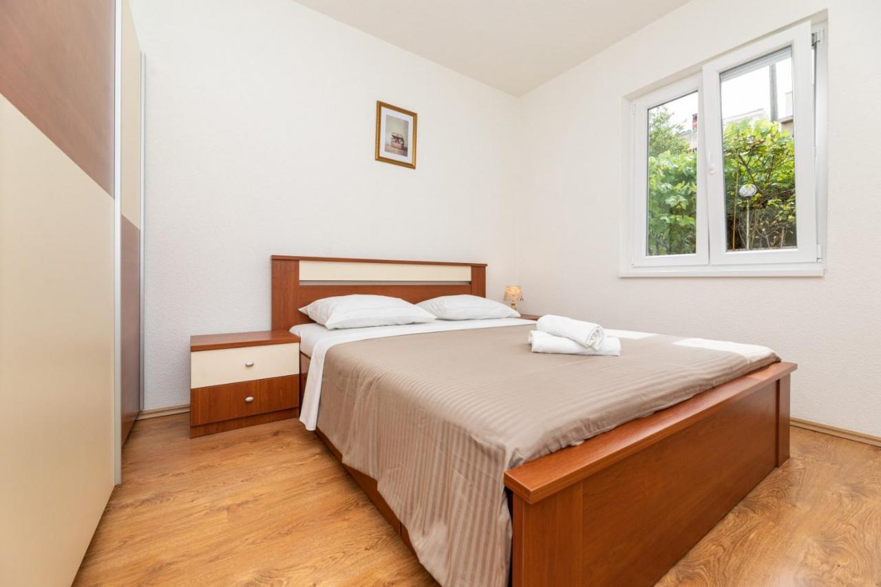 Apartmani Jasarevic Šilo Esterno foto