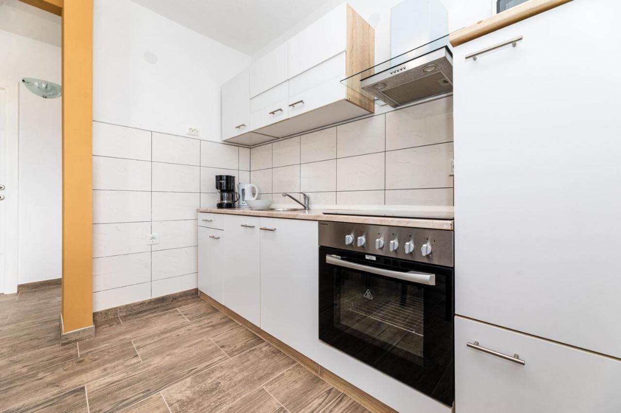 Apartmani Jasarevic Šilo Esterno foto