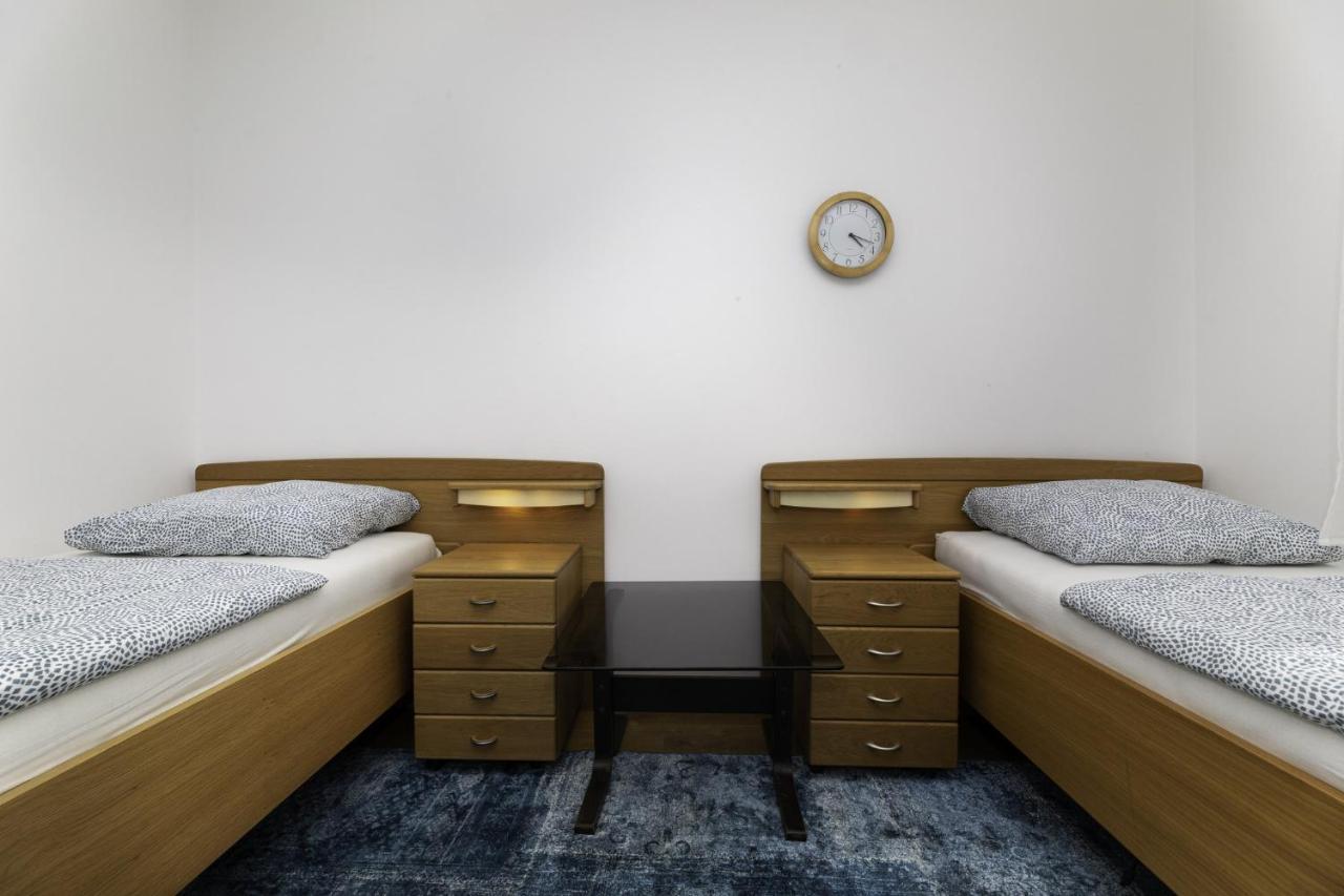 Apartmani Jasarevic Šilo Esterno foto