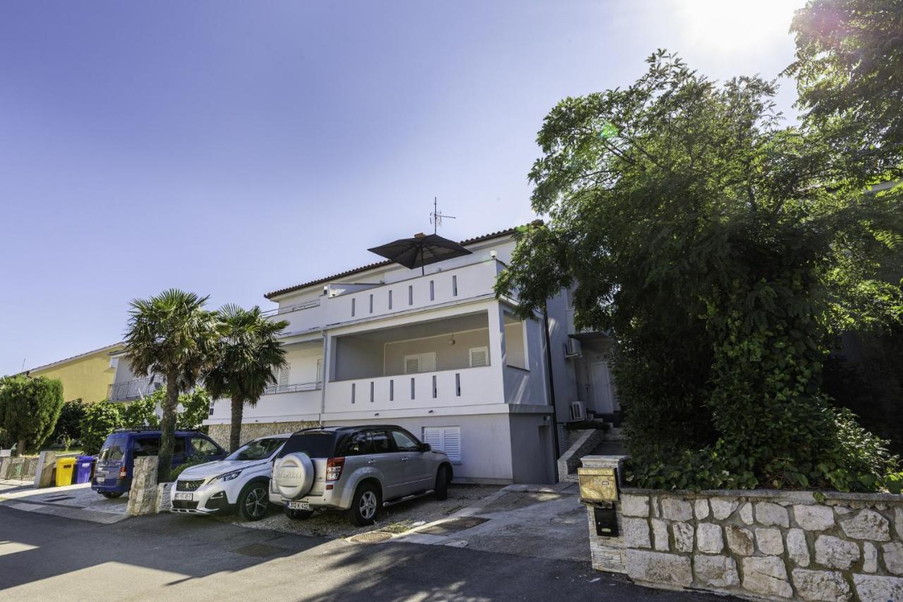 Apartmani Jasarevic Šilo Esterno foto