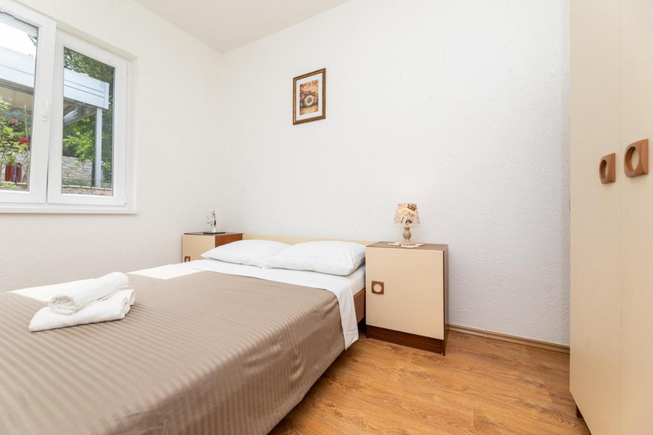 Apartmani Jasarevic Šilo Esterno foto